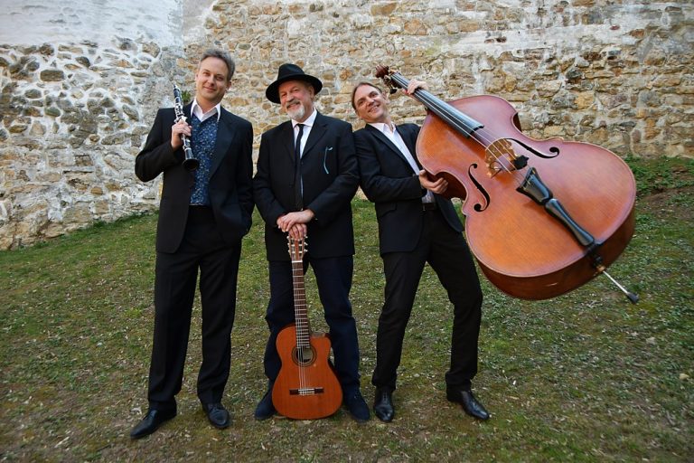 Zagreb klezmer trio_ Ribnjak